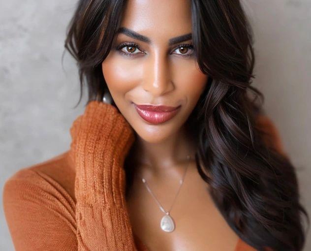 Meet The woman behind it! 